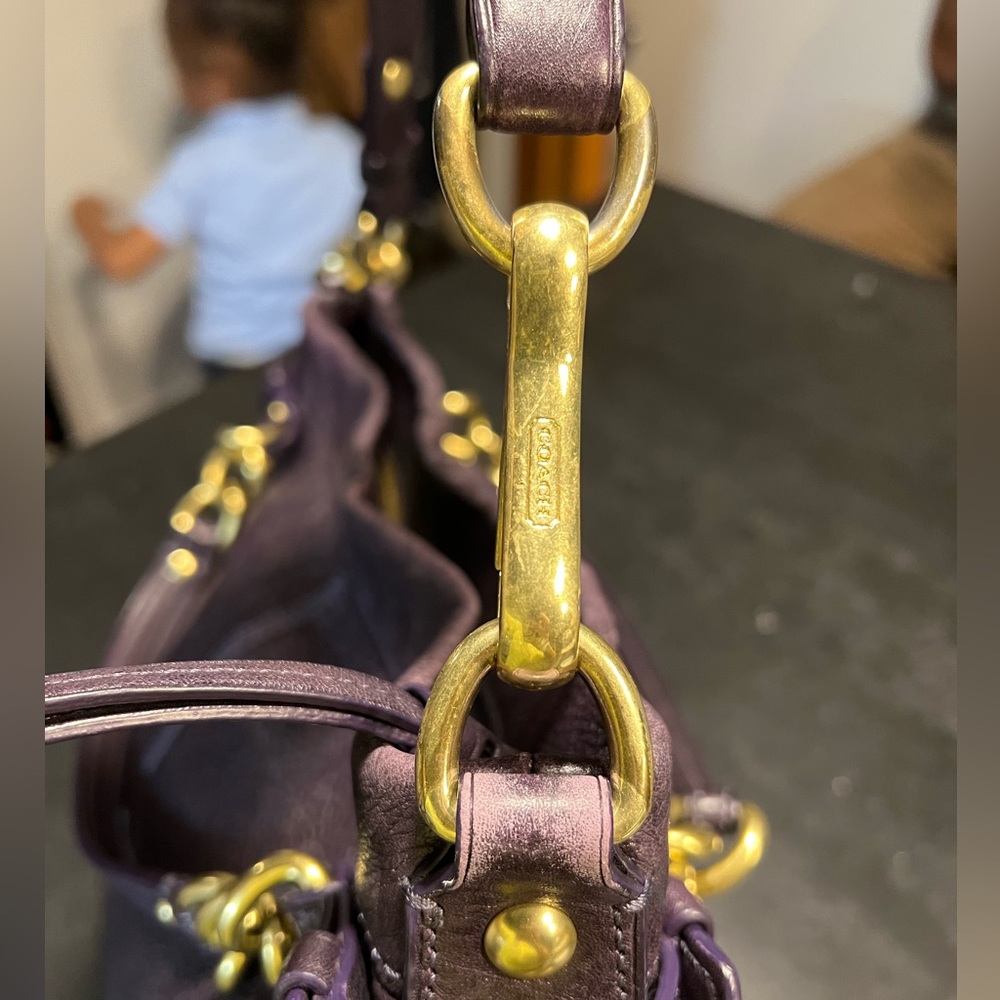 Coach E0920-14142 Brooke Hobo in Eggplant with Brass Hardware - Picture 6 of 9